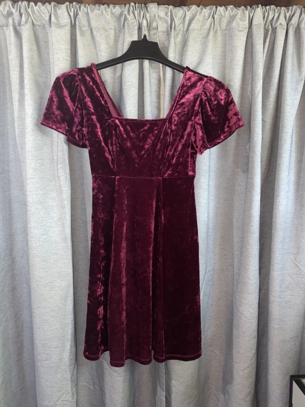 Spoiled Velvet Square-Neck Mini Dress in Wine